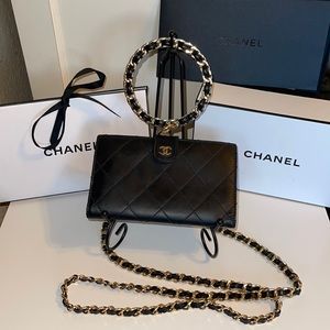 💎💎💎💯 Authentic Chanel wallet on chain💎💎💎